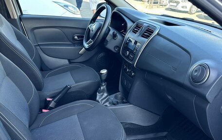 Renault Logan II, 2020 год, 895 000 рублей, 16 фотография