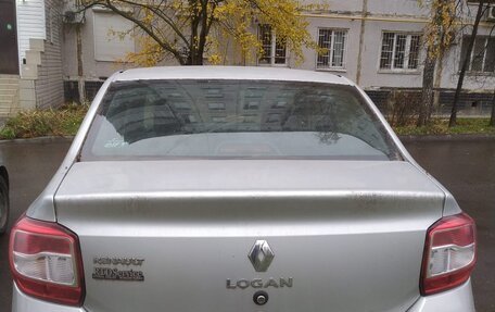 Renault Logan II, 2015 год, 800 000 рублей, 4 фотография