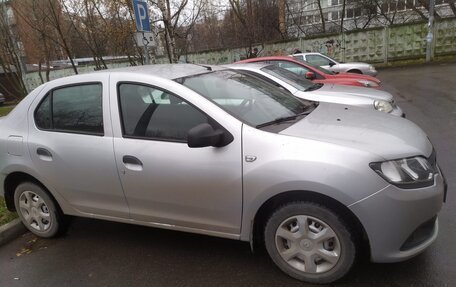 Renault Logan II, 2015 год, 800 000 рублей, 5 фотография