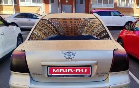 Toyota Avensis III рестайлинг, 2004 год, 550 000 рублей, 5 фотография