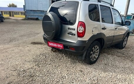 Chevrolet Niva I рестайлинг, 2012 год, 350 000 рублей, 4 фотография
