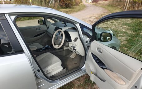 Nissan Leaf I, 2013 год, 880 000 рублей, 7 фотография