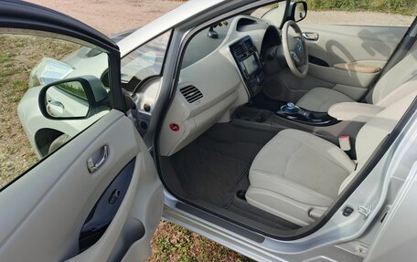 Nissan Leaf I, 2013 год, 880 000 рублей, 12 фотография