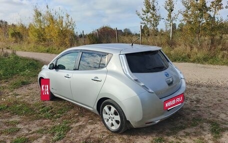 Nissan Leaf I, 2013 год, 880 000 рублей, 10 фотография