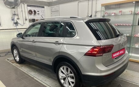 Volkswagen Tiguan II, 2018 год, 3 150 000 рублей, 5 фотография