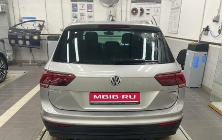 Volkswagen Tiguan II, 2018 год, 3 150 000 рублей, 8 фотография