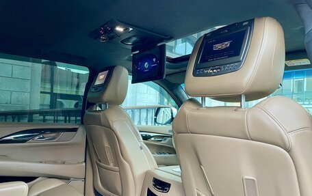 Cadillac Escalade IV, 2017 год, 6 700 000 рублей, 13 фотография
