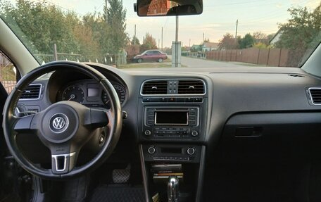 Volkswagen Polo VI (EU Market), 2013 год, 850 000 рублей, 9 фотография