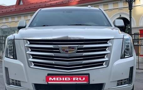 Cadillac Escalade IV, 2017 год, 6 700 000 рублей, 27 фотография