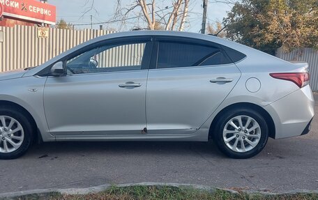 Hyundai Solaris II рестайлинг, 2017 год, 790 000 рублей, 2 фотография