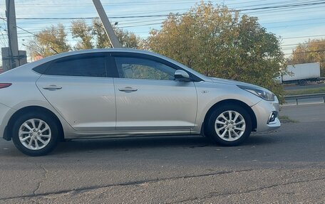 Hyundai Solaris II рестайлинг, 2017 год, 790 000 рублей, 3 фотография