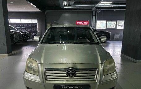 Toyota Avensis III рестайлинг, 2006 год, 767 000 рублей, 2 фотография