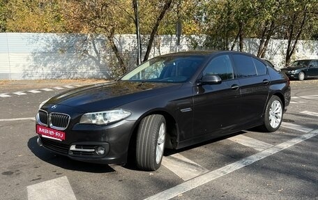 BMW 5 серия, 2015 год, 2 400 000 рублей, 3 фотография