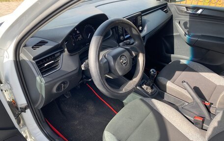 Skoda Rapid II, 2021 год, 790 000 рублей, 19 фотография