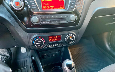 KIA Rio III рестайлинг, 2012 год, 800 000 рублей, 17 фотография
