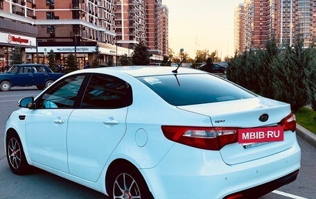 KIA Rio III рестайлинг, 2012 год, 800 000 рублей, 4 фотография
