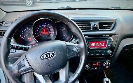 KIA Rio III рестайлинг, 2012 год, 800 000 рублей, 15 фотография