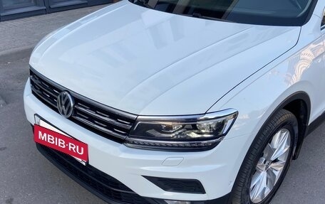 Volkswagen Tiguan II, 2020 год, 2 900 000 рублей, 2 фотография
