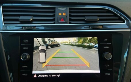 Volkswagen Tiguan II, 2020 год, 2 900 000 рублей, 21 фотография