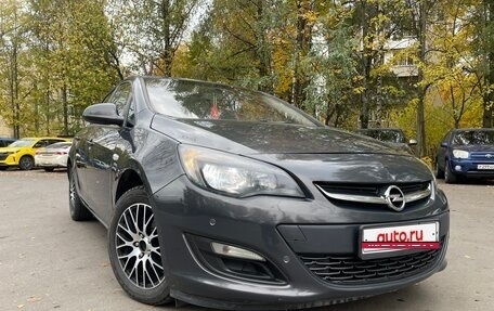 Opel Astra J, 2014 год, 920 000 рублей, 1 фотография