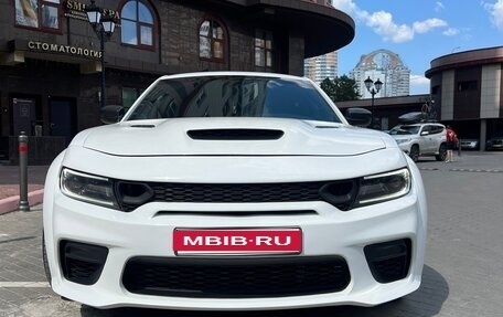 Dodge Charger, 2020 год, 3 499 000 рублей, 1 фотография