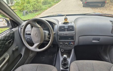 Hyundai Accent II, 2005 год, 235 000 рублей, 10 фотография