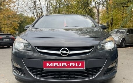 Opel Astra J, 2014 год, 920 000 рублей, 10 фотография