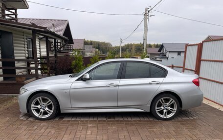 BMW 3 серия, 2018 год, 2 500 000 рублей, 3 фотография