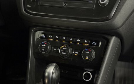 Volkswagen Tiguan II, 2017 год, 2 099 000 рублей, 11 фотография