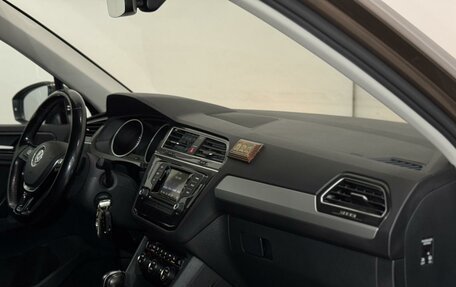 Volkswagen Tiguan II, 2017 год, 2 099 000 рублей, 13 фотография