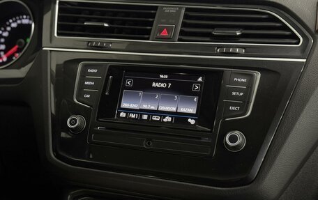 Volkswagen Tiguan II, 2017 год, 2 099 000 рублей, 10 фотография