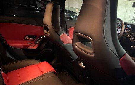 Mercedes-Benz CLA, 2019 год, 3 599 999 рублей, 4 фотография