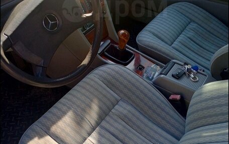 Mercedes-Benz W124, 1991 год, 690 000 рублей, 16 фотография