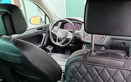 Volkswagen Tiguan II, 2021 год, 3 650 000 рублей, 13 фотография