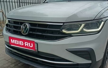 Volkswagen Tiguan II, 2021 год, 3 650 000 рублей, 12 фотография