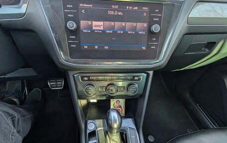 Volkswagen Tiguan II, 2019 год, 2 300 000 рублей, 15 фотография