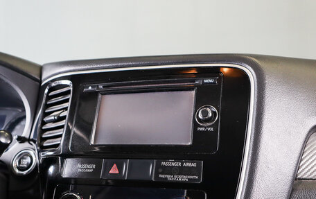 Mitsubishi Outlander III рестайлинг 3, 2013 год, 1 929 000 рублей, 15 фотография