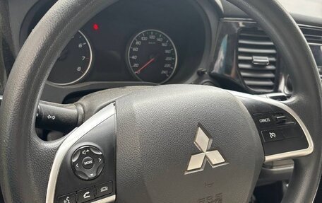 Mitsubishi Outlander III рестайлинг 3, 2012 год, 1 200 000 рублей, 4 фотография