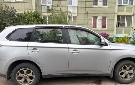 Mitsubishi Outlander III рестайлинг 3, 2012 год, 1 200 000 рублей, 20 фотография