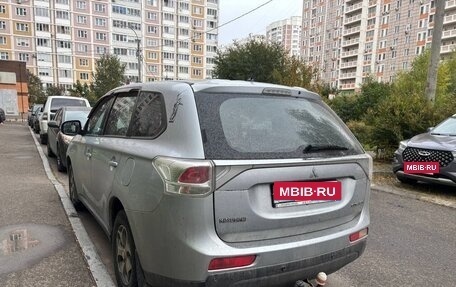 Mitsubishi Outlander III рестайлинг 3, 2012 год, 1 200 000 рублей, 22 фотография