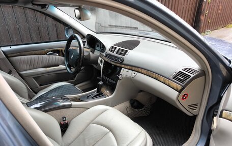 Mercedes-Benz E-Класс, 2004 год, 720 000 рублей, 11 фотография