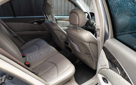 Mercedes-Benz E-Класс, 2004 год, 720 000 рублей, 7 фотография