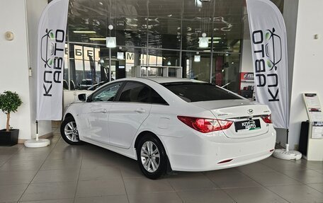 Hyundai Sonata VI, 2012 год, 979 000 рублей, 3 фотография