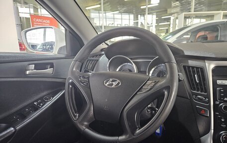 Hyundai Sonata VI, 2012 год, 979 000 рублей, 14 фотография