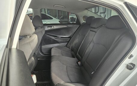 Hyundai Sonata VI, 2012 год, 979 000 рублей, 12 фотография