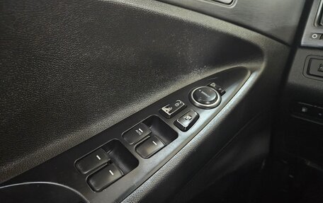 Hyundai Sonata VI, 2012 год, 979 000 рублей, 15 фотография