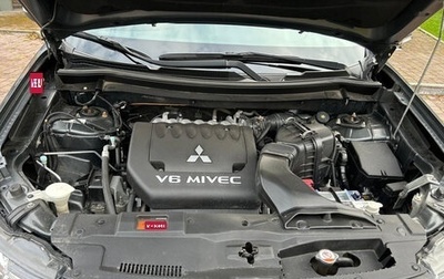 Mitsubishi Outlander III рестайлинг 3, 2014 год, 2 390 000 рублей, 1 фотография