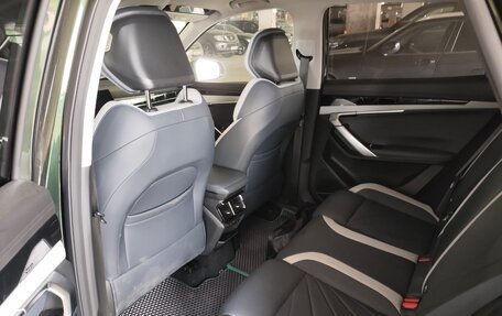 Geely Atlas, 2023 год, 2 690 000 рублей, 9 фотография