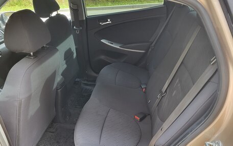 Hyundai Solaris II рестайлинг, 2011 год, 655 000 рублей, 7 фотография