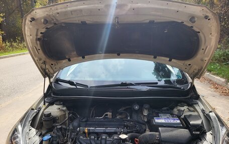 Hyundai Solaris II рестайлинг, 2011 год, 655 000 рублей, 9 фотография